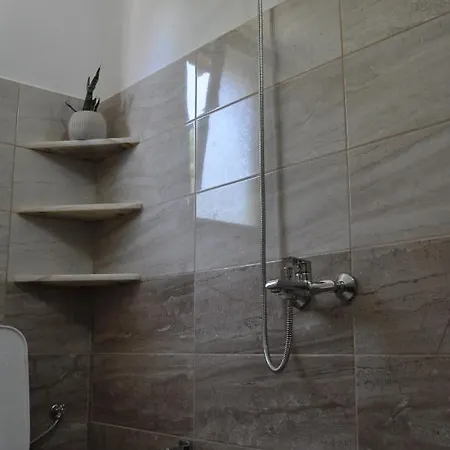 Vendégház Timber Berat